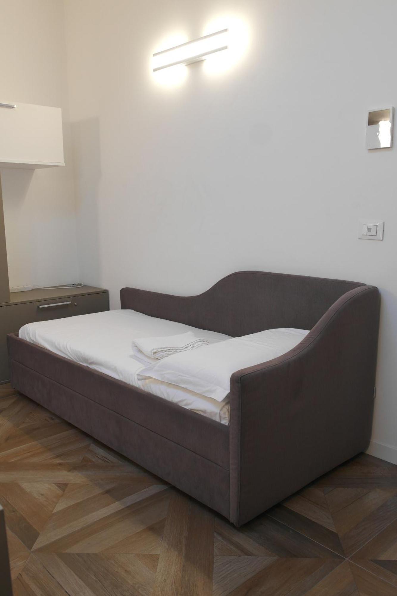 Luminoso Bilocale Zona Tibaldi Bocconi Apartment Milano Exterior foto