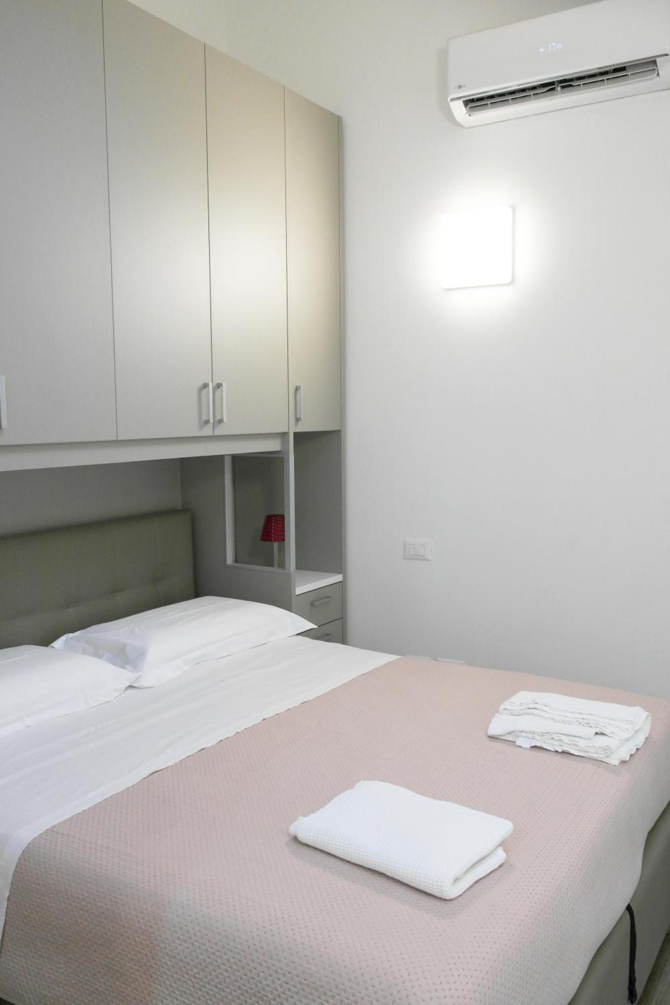 Luminoso Bilocale Zona Tibaldi Bocconi Apartment Milano Exterior foto